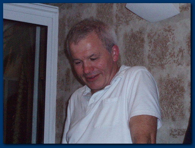 600x449 pixels (126K)